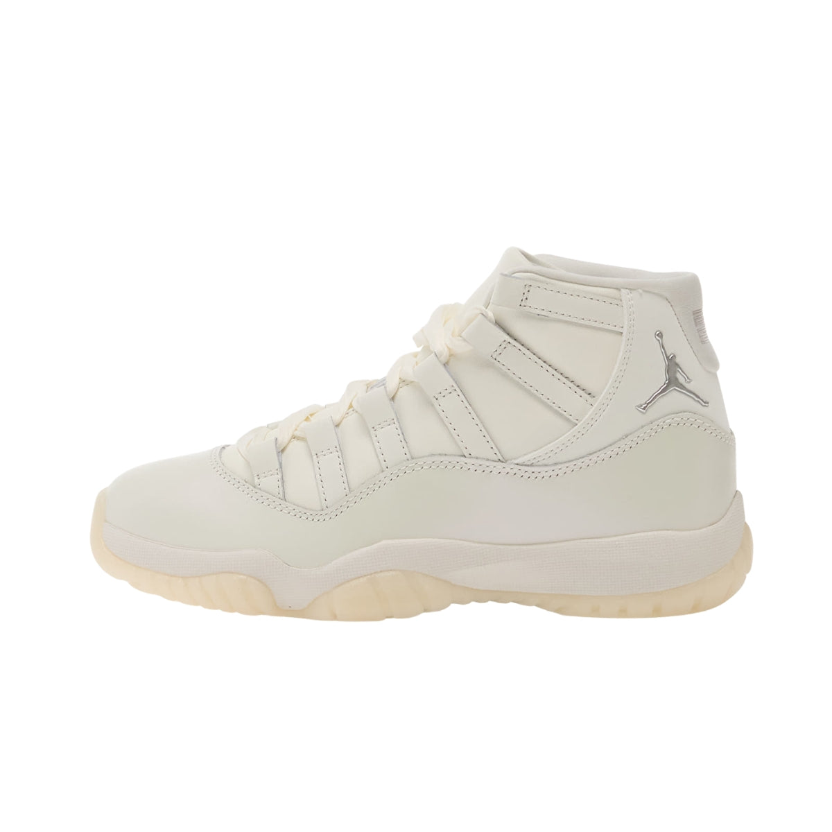 Nike Women's AIR JORDAN 11 RETRO Shoe